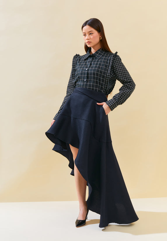 Putri Black Skirt