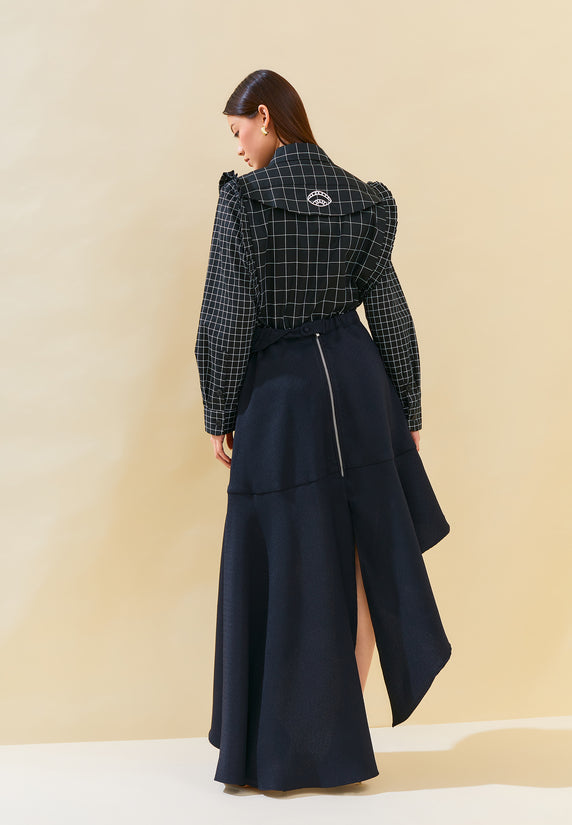Putri Black Skirt